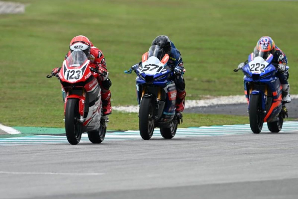 Strategi Penting: Manuver terakhir Rheza antar AHRT rebut podium di pembuka ARRC Sepang