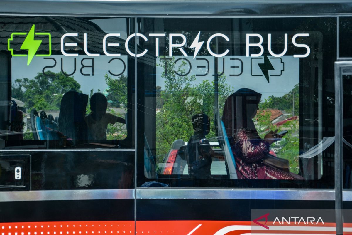 Program Terbaru: Pengamat: Transformasi transportasi publik kunci kemandirian energi