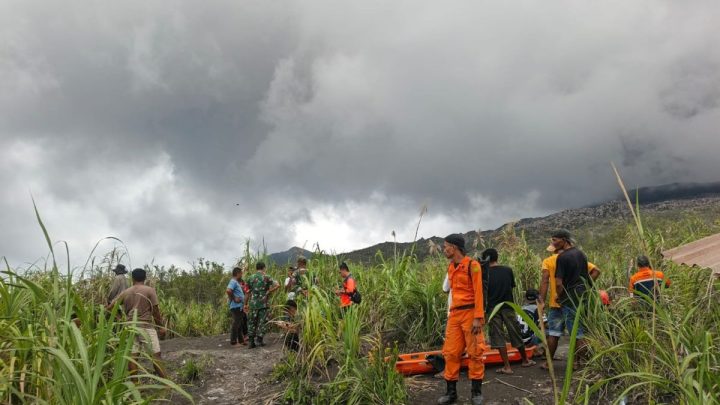 Erupsi Gunung Dukono – pendaki yang masih dalam pencarian tiga orang