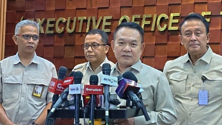 Topics Covered: Politik kemarin, RI desak Israel hingga presiden sampaikan KEM-PPKF