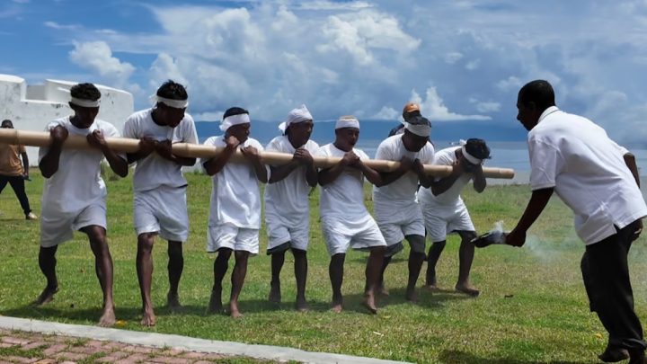 Bambu Gila dari Maluku – saat bambu digerakkan kekuatan tak kasat mata