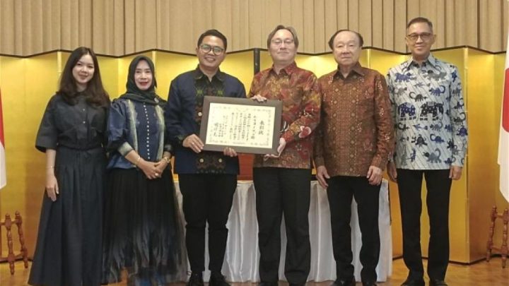 Special Plan: Direktur The Voice of Istiqlal terima penghargaan Dubes Jepang
