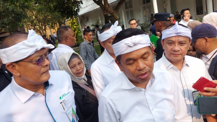 Latest Program: Dedi Mulyadi optimistis badai PHK Jabar bisa diimbangi investasi