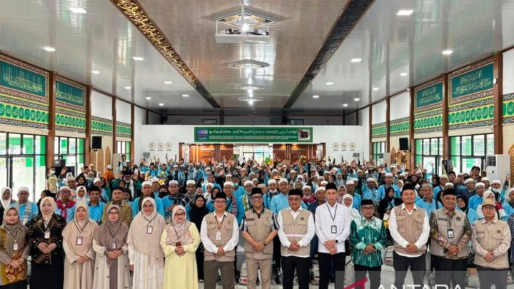 Historic Moment: Jamaah haji Kloter 17 Debarkasi Banjarmasin tiba di tanah air