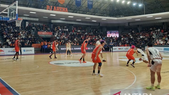 Dewa curi kemenangan laga pertama semifinal di kandang Pelita Jaya