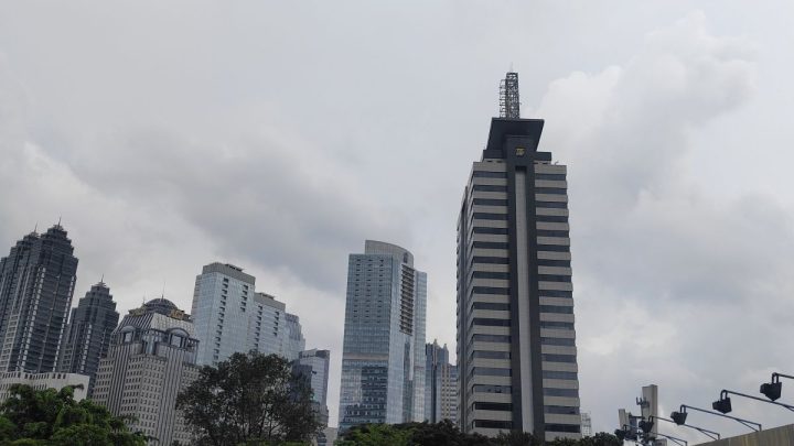 Kamis – BMKG: Cuaca mayoritas wilayah RI berawan hingga hujan sedang