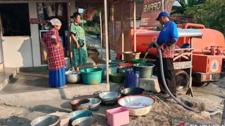 Latest Program: BNPB: Dua kabupaten di Jawa Tengah mulai dilanda kekeringan