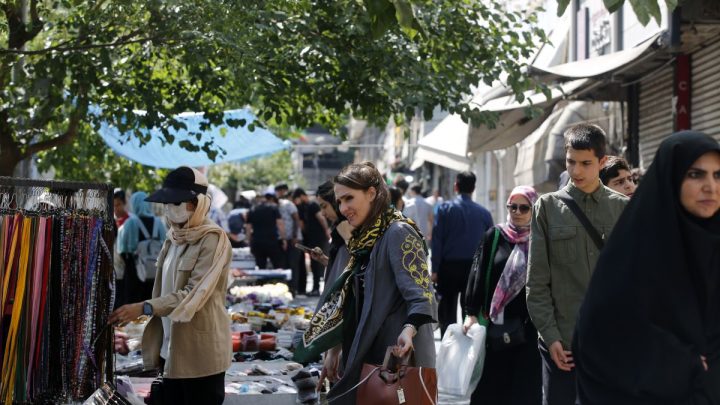 Laporan: Inflasi tahunan Iran tembus 88,6 persen