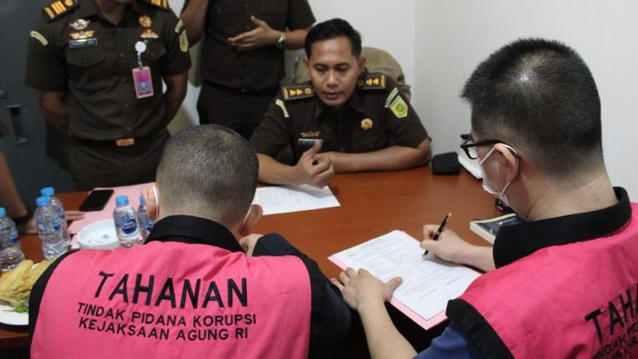 Key Strategy: Kejagung serahkan 11 tersangka korupsi ekspor CPO modus POME ke JPU