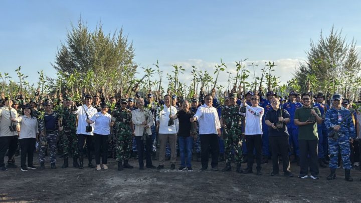 Latest Program: Menteri LH intensifkan tanam mangrove jawab tantangan lingkungan