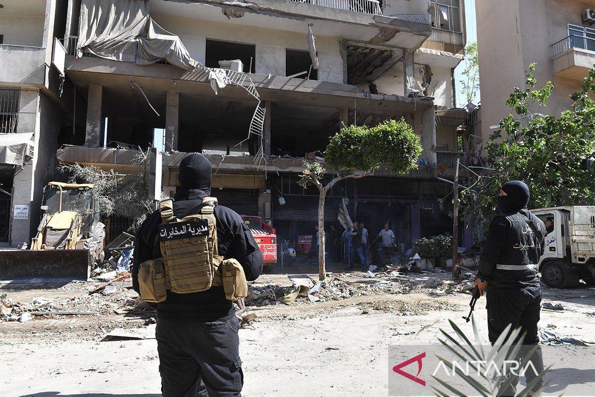 ISRAELI_AIRSTRIKE_HITS_BEIRUT_DESPITE_CEASEFIRE_3_KILLED