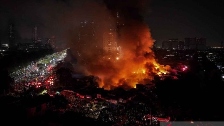 Key Strategy: DKI kemarin, pembebasan pajak kendaraan hingga kebakaran Pasar Jiung