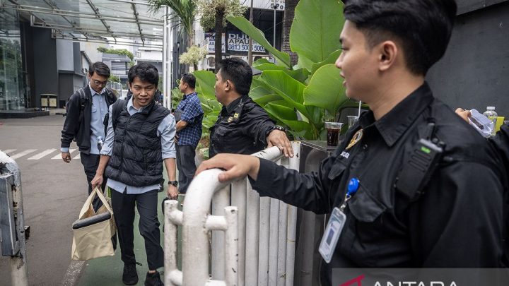 Kemarin – kantor BGN digeledah hingga angin kencang rusak huntara Aceh