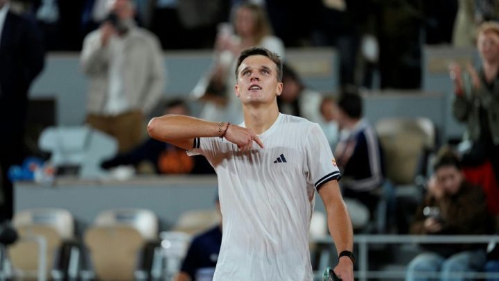 Mensik kalahkan Fonseca untuk tantang Zverev di semifinal French Open