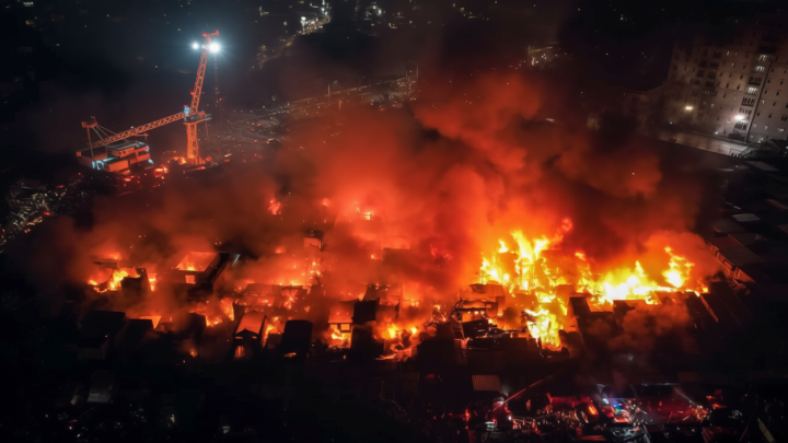 Tiga orang terluka akibat kebakaran di Pasar Jiung Kemayoran