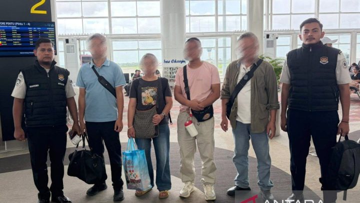 Imigrasi Meulaboh deportasi empat WNA China hasil operasi gabungan
