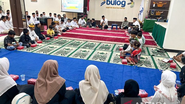 Important Visit: Dirut Bulog bersama anak yatim doakan ketahanan pangan RI di Jayapura