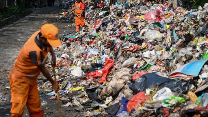 Latest Program: Legislator minta DLH DKI tata sistem pengangkutan sampah