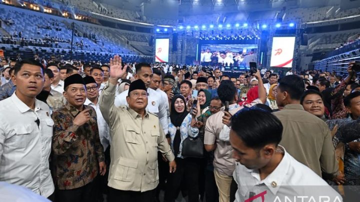 Kemarin, Prabowo hadiri Harkopnas hingga Hashim beri klarifikasi