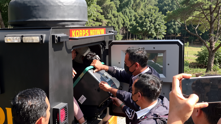 Polisi sita emas batangan hasil penggeledahan di Bogor