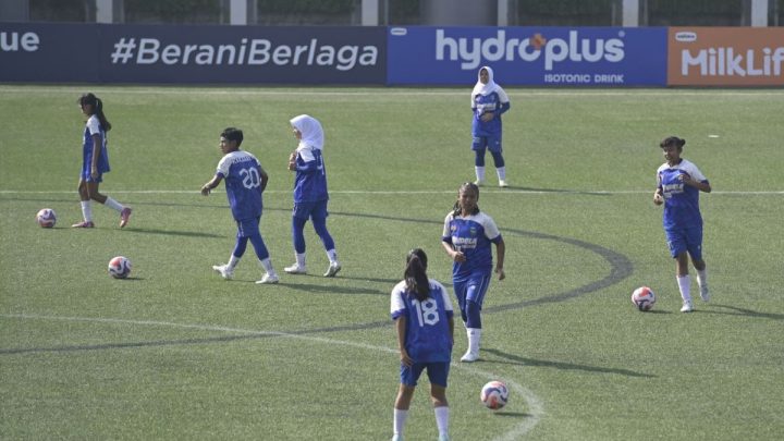 Latest Program: 16 tim sepak bola putri tanah air bersaing di Soccer League All-Stars