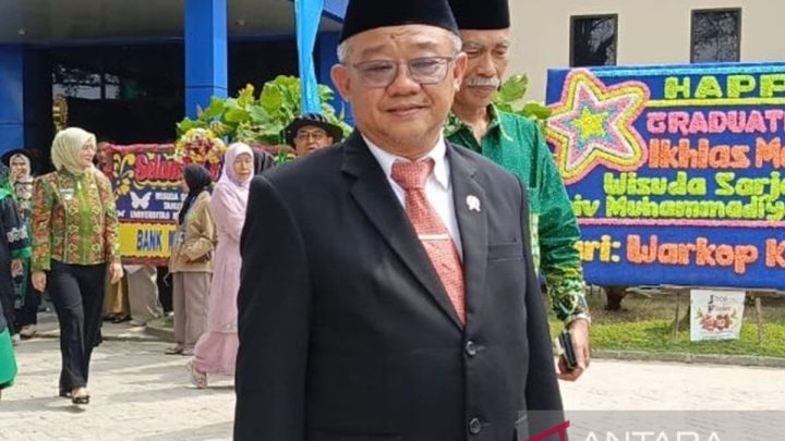 Facing Challenges: Mendikdasmen: Pemerintah buka penerimaan CPNS guru atasi kekurangan