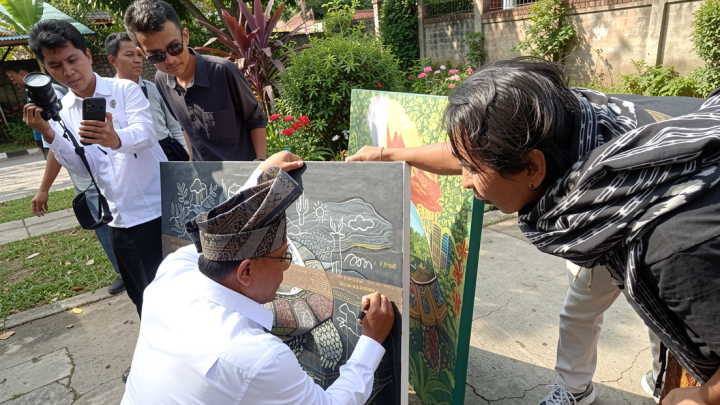 Menteri LH: Pembakaran lahan 1-2 hektare berdampak ribuan ha